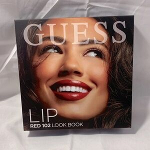 NWOT Guess Lip Look Book (Red 102)